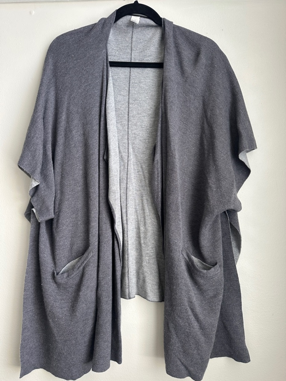 Lululemon Gray Knit Tunic Wrap